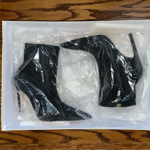 GOOD AMERICAN Icon 110 Suede Bootie - Picture 6 of 9